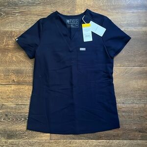 FIGS Catarina One-Pocket Scrub Top (Navy)